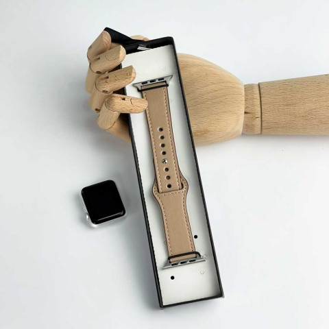 Кожаный ремешок Leather Rivet Clasp для Apple Watch 38/40/41mm Biscuit